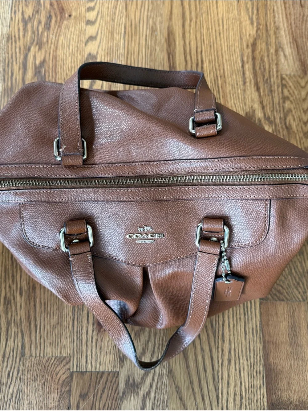 Coach Brown/Cognac Pebbled Leather Zip Top Shoulder Tote Handbag Purse Hangtag